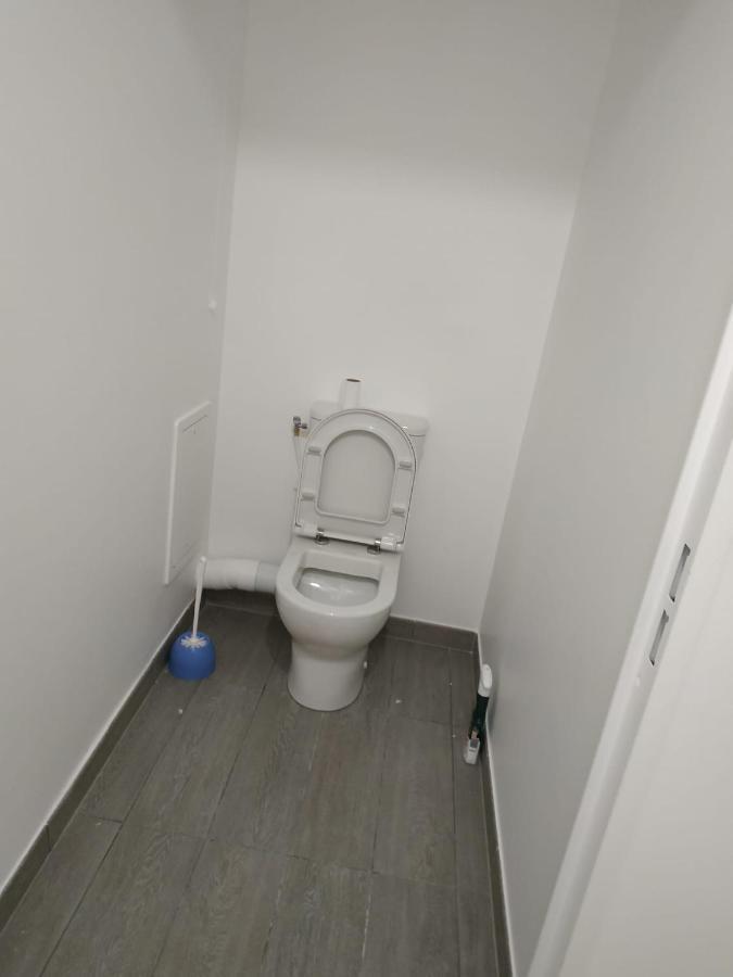 Chambre Privee Dans Un Nouvel Appartement Partage Pres De Paris Avec Parking Gratuit Chevilly-Larue Zewnętrze zdjęcie